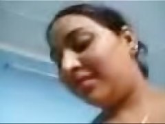 Delhi prostitute Rani shows her nude private boobs &amp_ pussey &amp_ take oral sex with costumer.